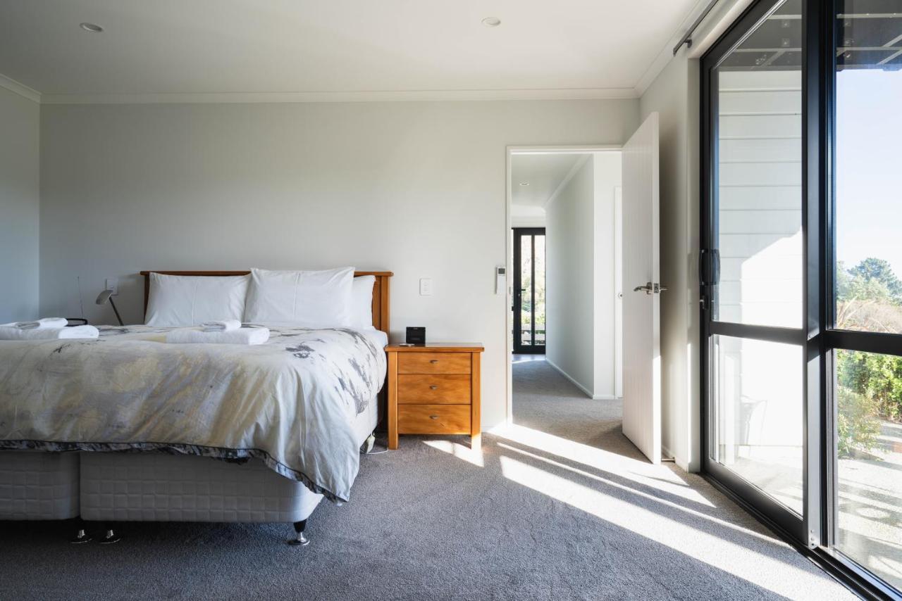 Modern Family Friendly Getaway Villa Dunedin Exteriör bild